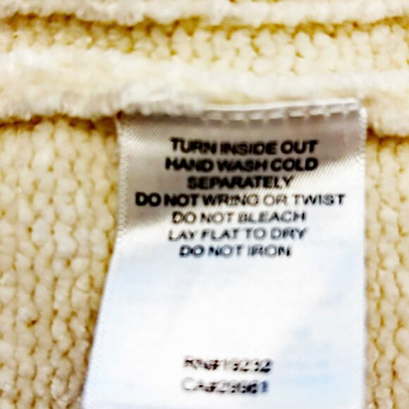 Alfred Dunner White Fleece Sweater - Size XL - Picture 6 of 6